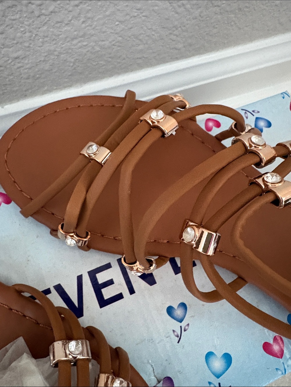 Sandals - Picture 4 of 4